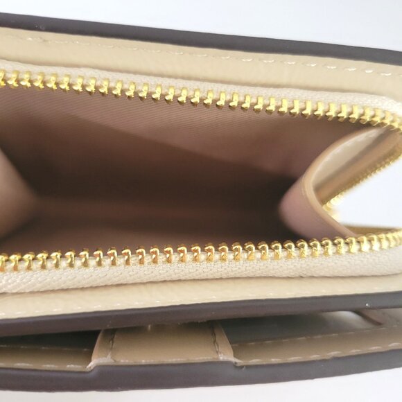 Coach CW790 Snap Wallet Crinkled Patent Leather Small Clutch Pearl - Picture 8 of 8